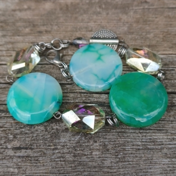 Green Aventurine Bracelet Size 8 1/2 inches - Picture 1 of 12